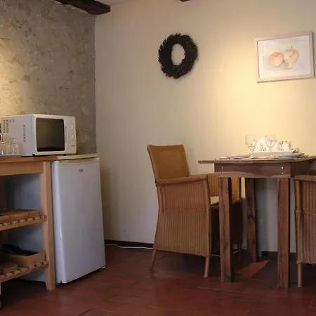 Les Gonies - Amande 3*